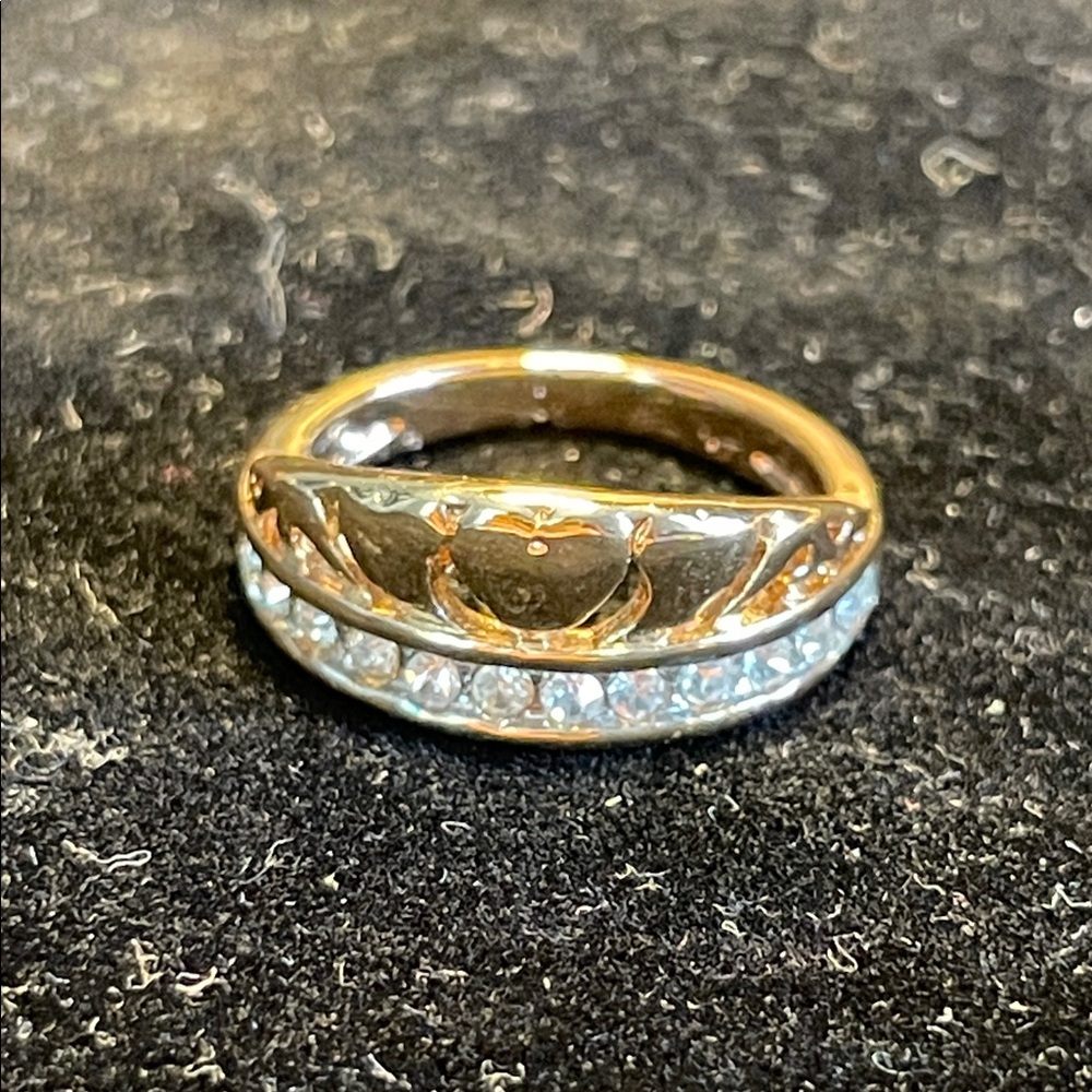 Elegant Gold and Silver Moissanite Women's Ring